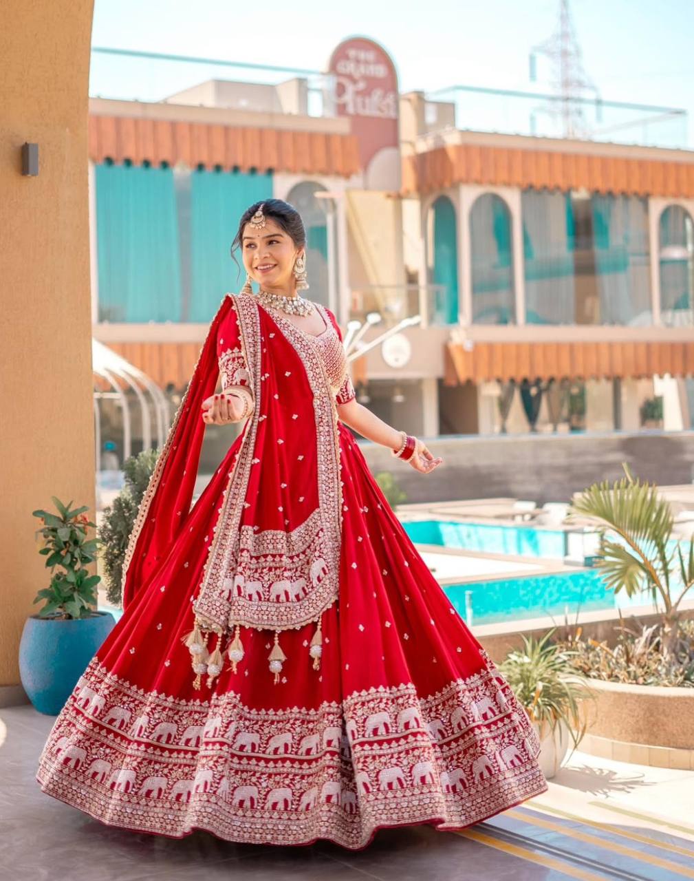 HEAVY GEORGETTE WEDDING SPECIAL LEHENGA