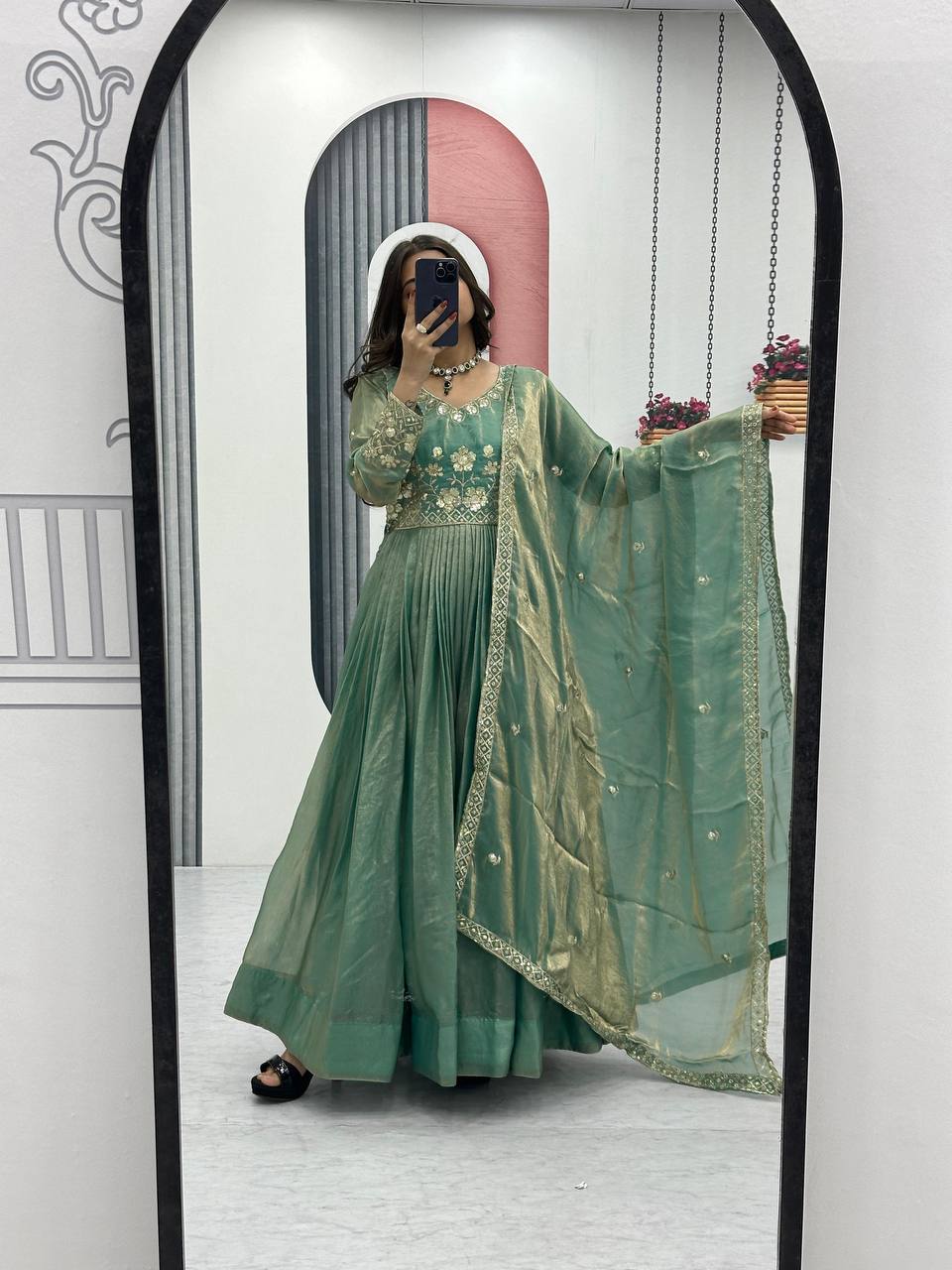 ANARKALI SUIT WITH TRENDING COLOR