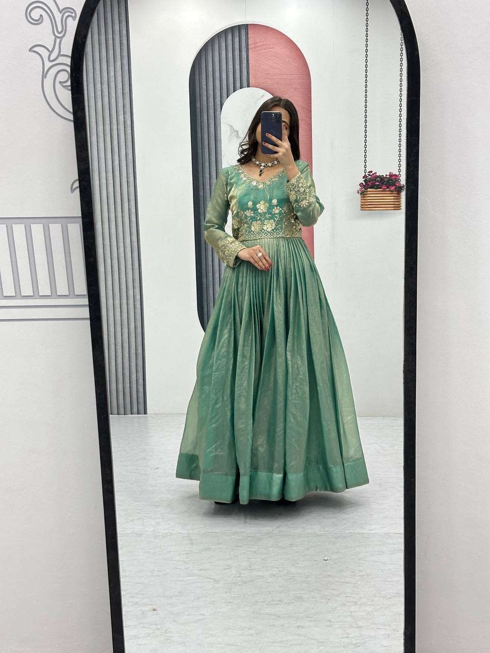 ANARKALI SUIT WITH TRENDING COLOR