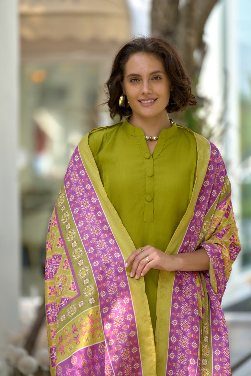 ELEGANT CHINNON  STRAIGHT KURTI PANT DUPATTA SET