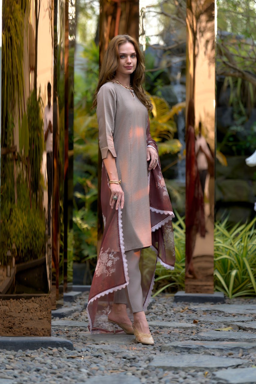 BROWN COLOR KURTI SET WITH DUPATTA