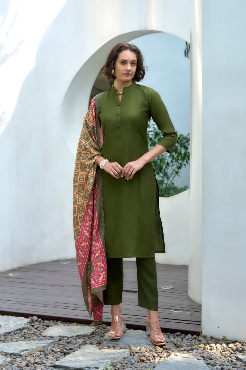 ELEGANT STRAIGHT KURTI PANT WITH DUPATTA