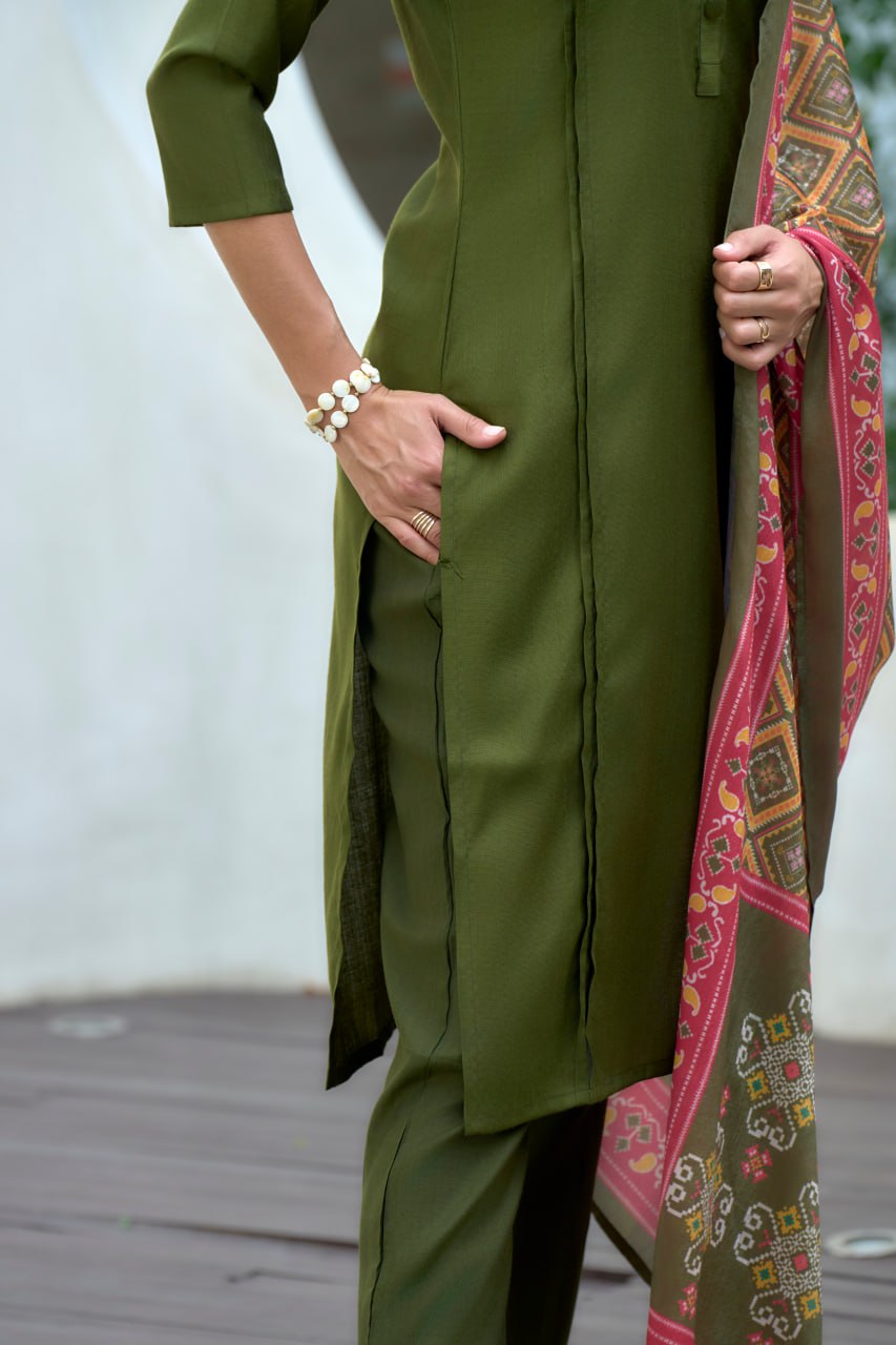 ELEGANT STRAIGHT KURTI PANT WITH DUPATTA