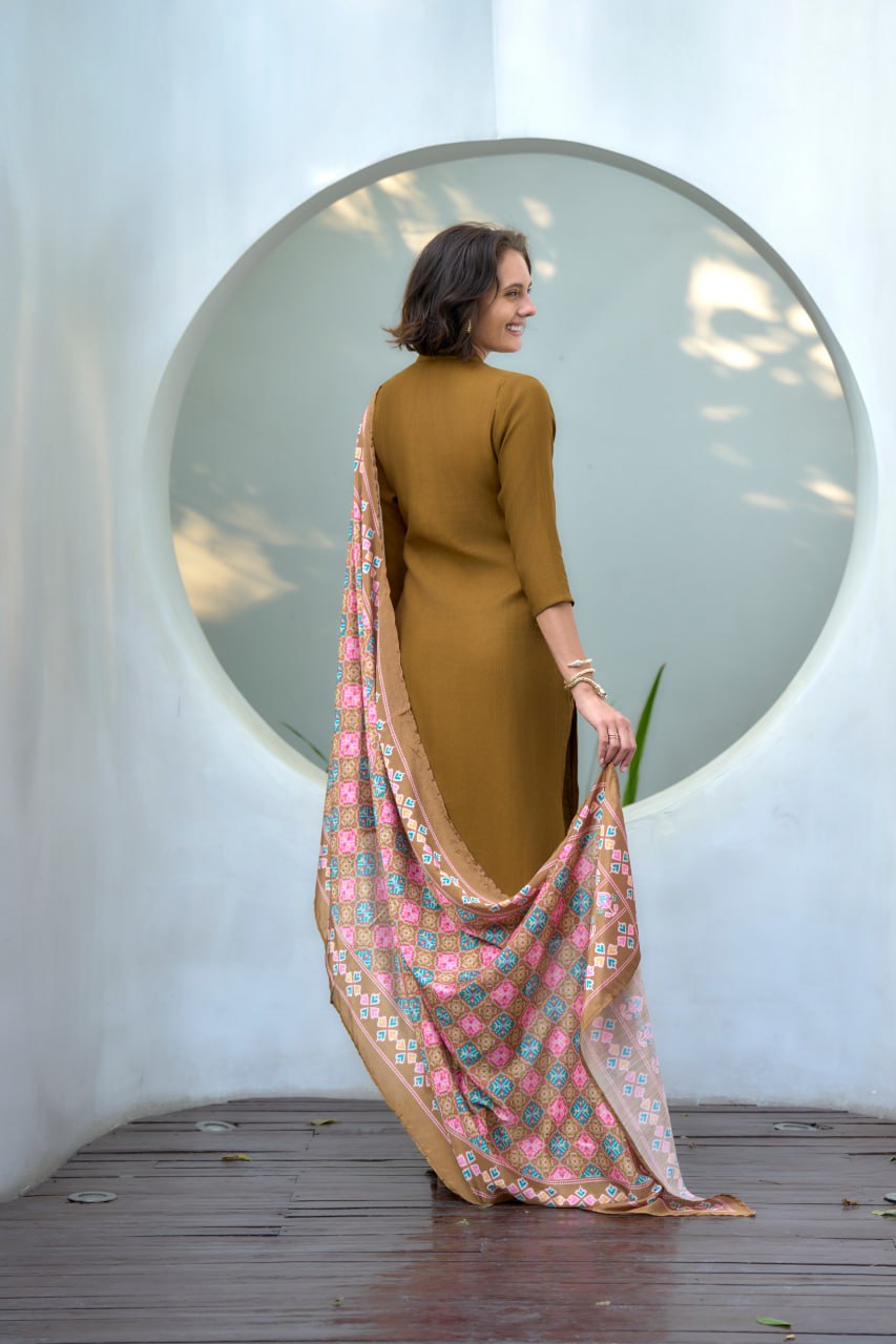 ELEGANT STRAIGHT KURTI PANT WITH DUPATTA