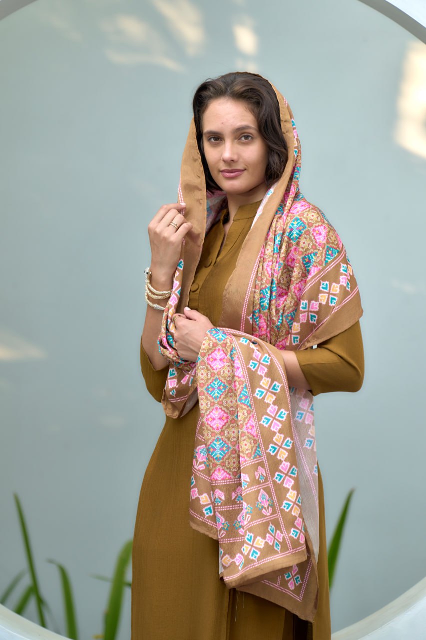 ELEGANT STRAIGHT KURTI PANT WITH DUPATTA