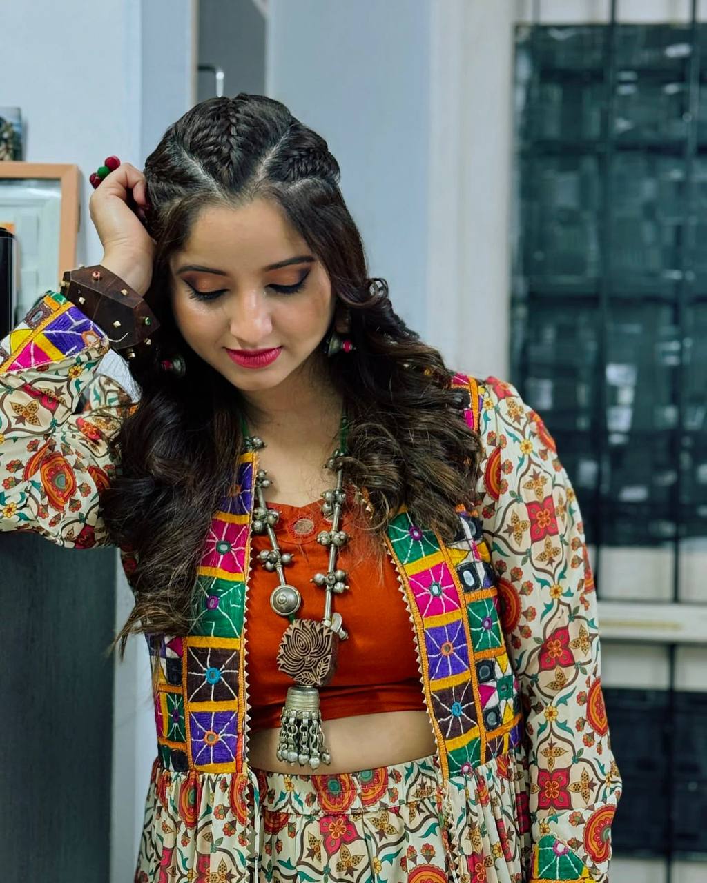 NAVRATRI SPECIAL LEHENGA CHOLI WITH 6 METER HEAVY FLAIR WITH SHRUG