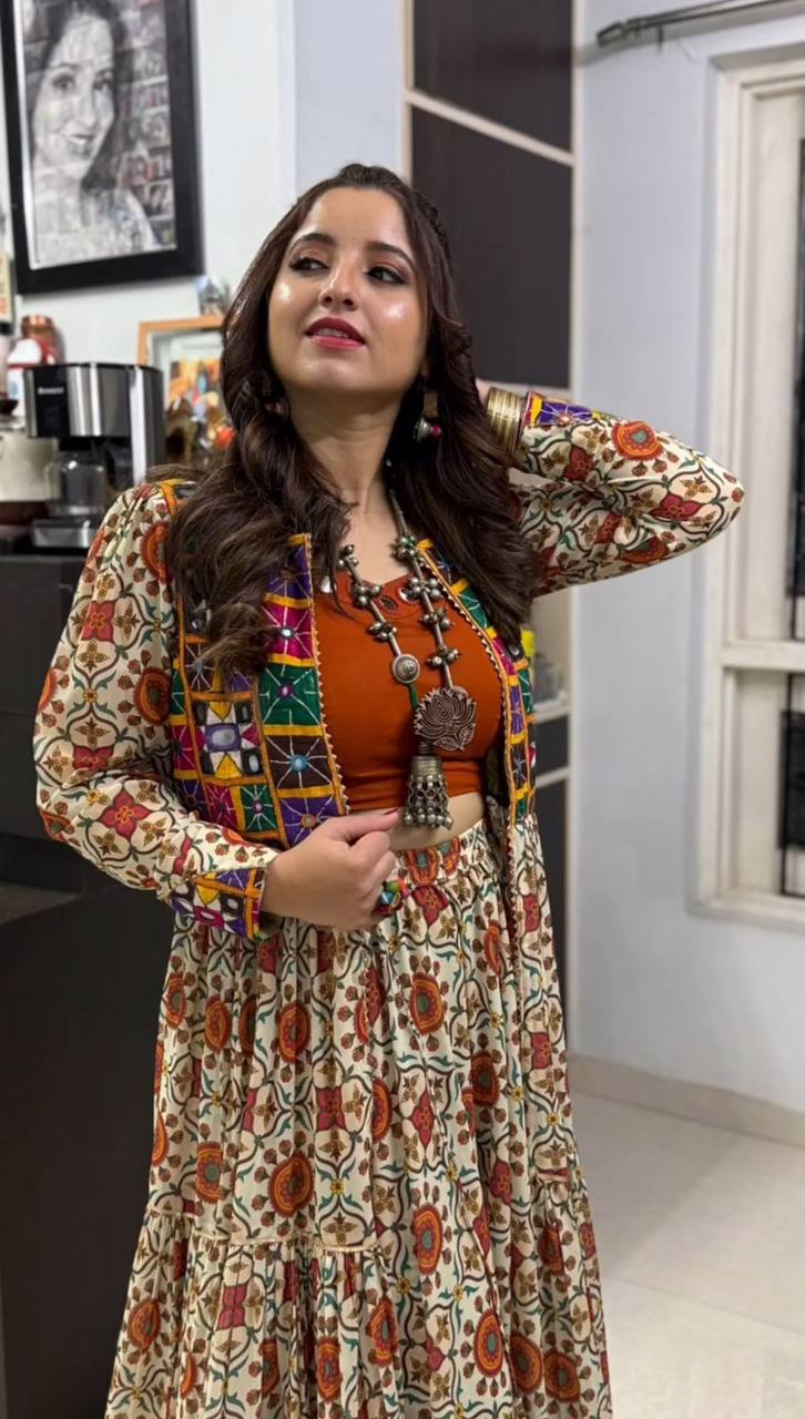 NAVRATRI SPECIAL LEHENGA CHOLI WITH 6 METER HEAVY FLAIR WITH SHRUG