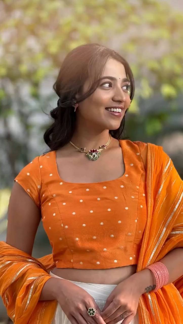 JACQUARD SILK LEHENGA CHOLI