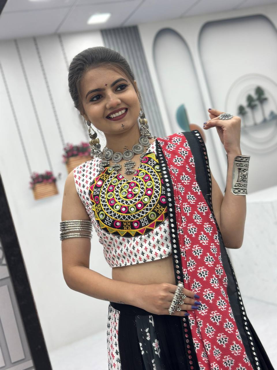 NAVRATRI SPECIAL 8 METER FLAIR BLACK LEHENGA CHOLI