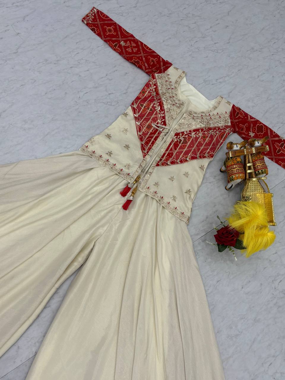 FESTIVAL SPECIAL BADHREJ KOTI & PALAZZA WITH CHOLI