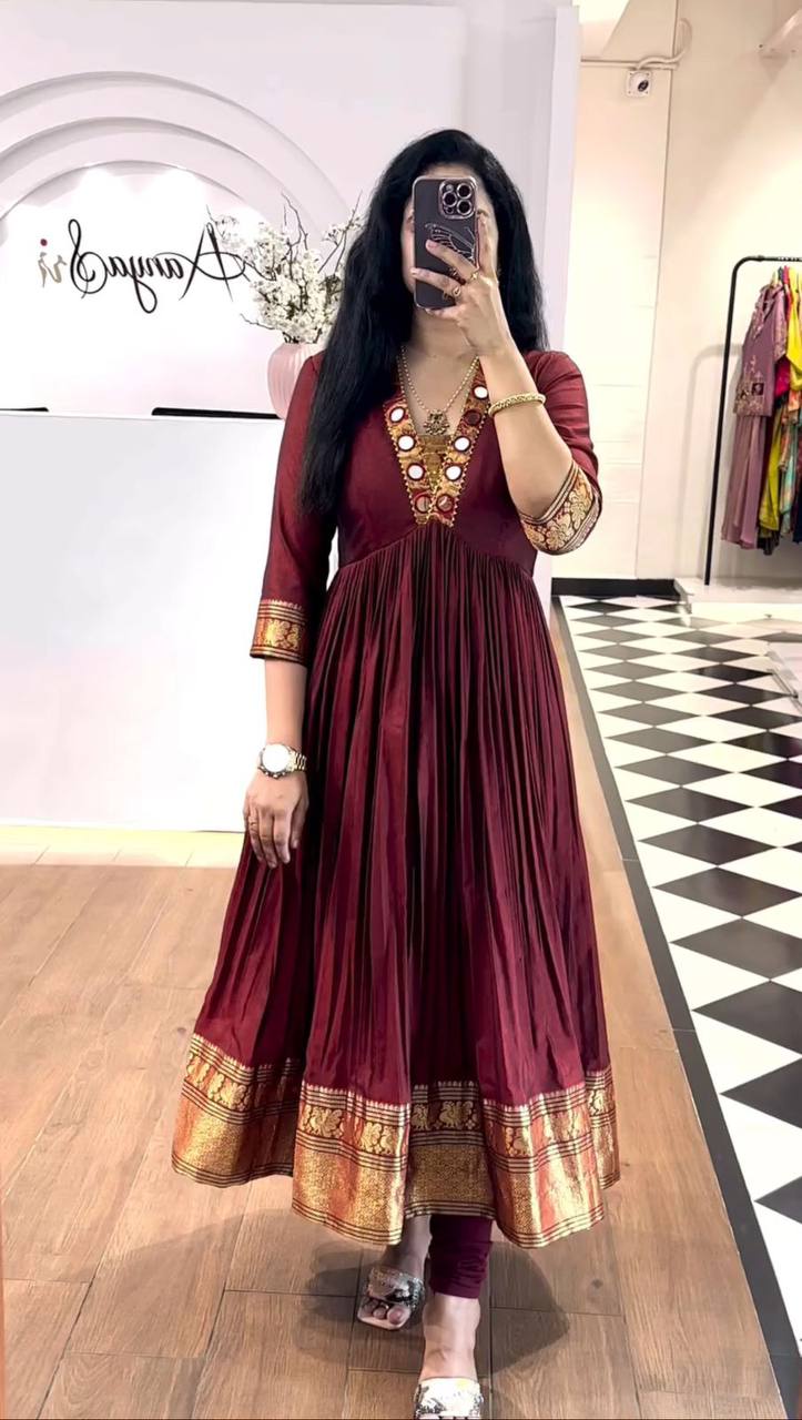 TRENDING FESTIVAL SPECIAL GOWN