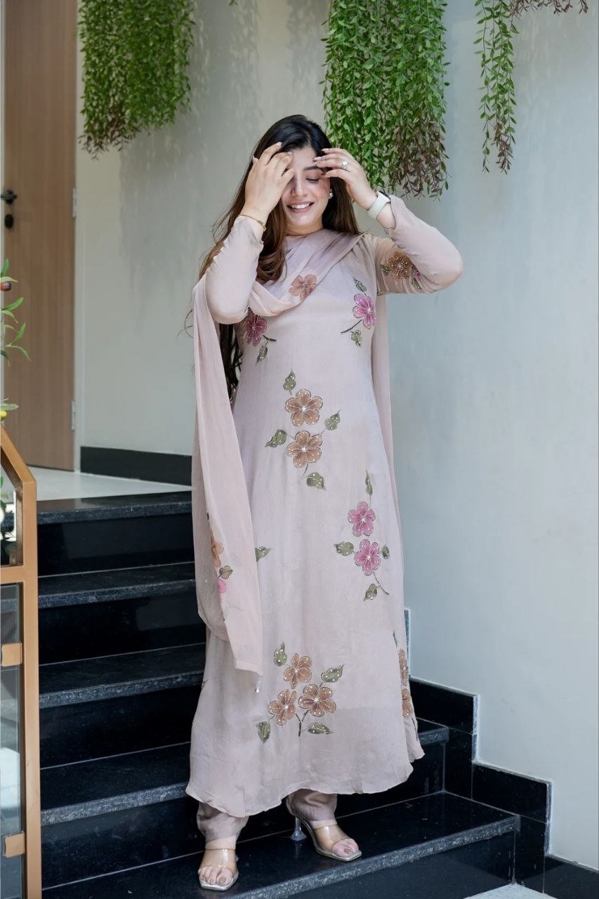 CHINNON KURTI SET